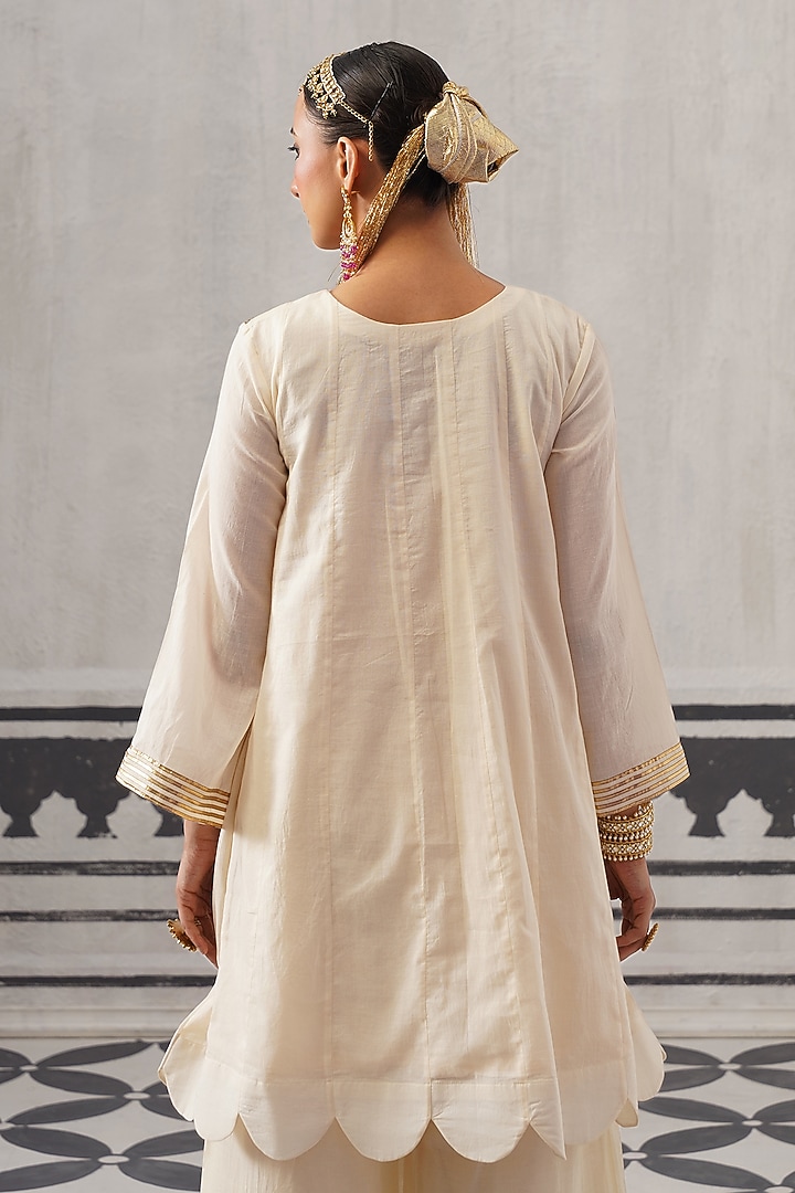 Cream Mulmul Chanderi Gota Embellished Kurta Set by Palak & Mehak at Pernia's Pop Up Shop