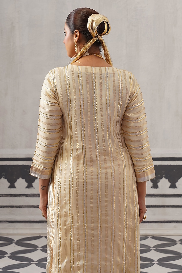 Cream Mulmul Chanderi Gota Embellished Kurta Set by Palak & Mehak at Pernia's Pop Up Shop