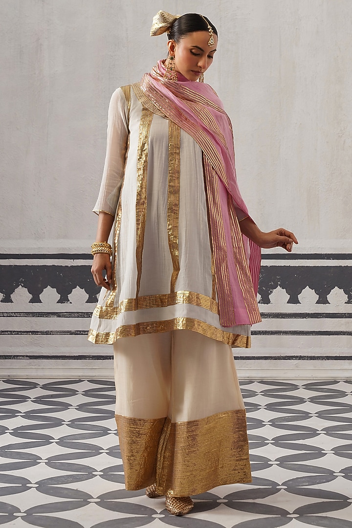 Grey & Light Pink Mulmul Chanderi Gota Embellished Kurta Set by Palak & Mehak at Pernia's Pop Up Shop