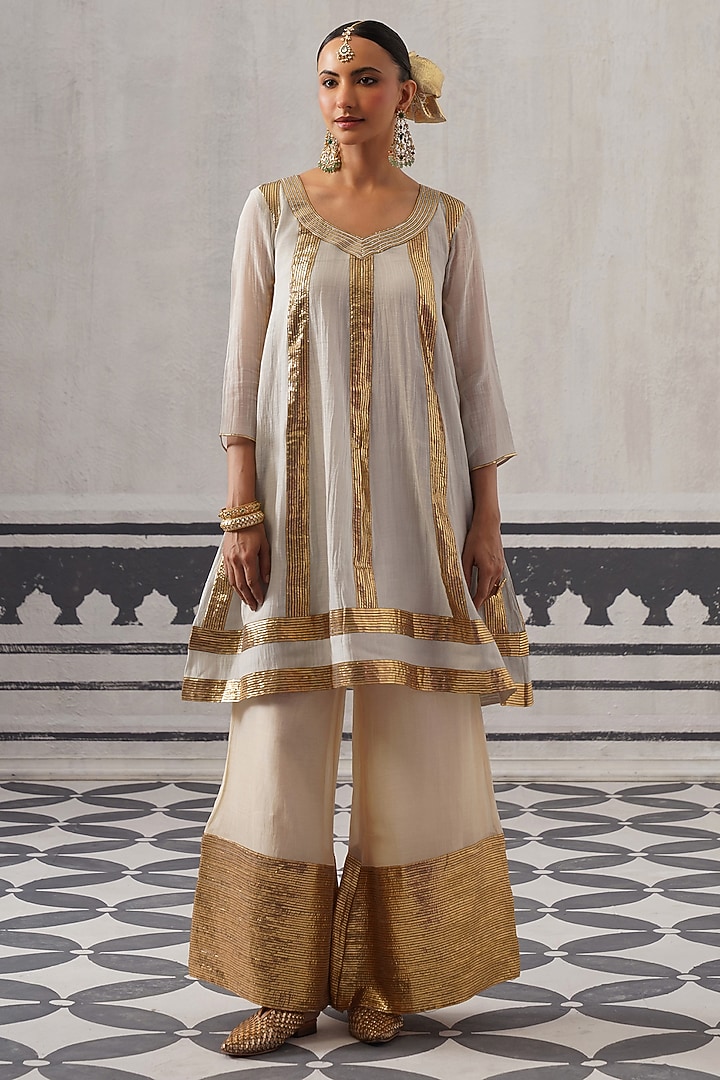 Grey & Light Pink Mulmul Chanderi Gota Embellished Kurta Set by Palak & Mehak at Pernia's Pop Up Shop
