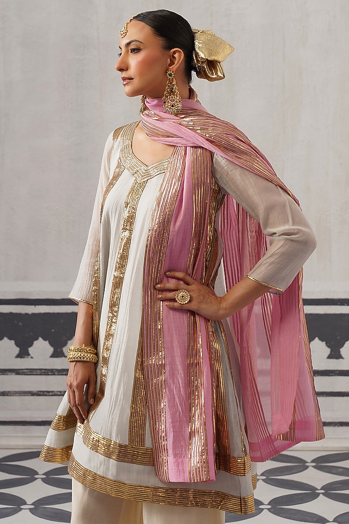 Grey & Light Pink Mulmul Chanderi Gota Embellished Kurta Set by Palak & Mehak at Pernia's Pop Up Shop