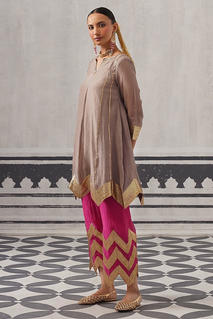 Grey & Rani Pink Mulmul Chanderi Gota Embellished Kurta Set by Palak & Mehak at Pernia's Pop Up Shop