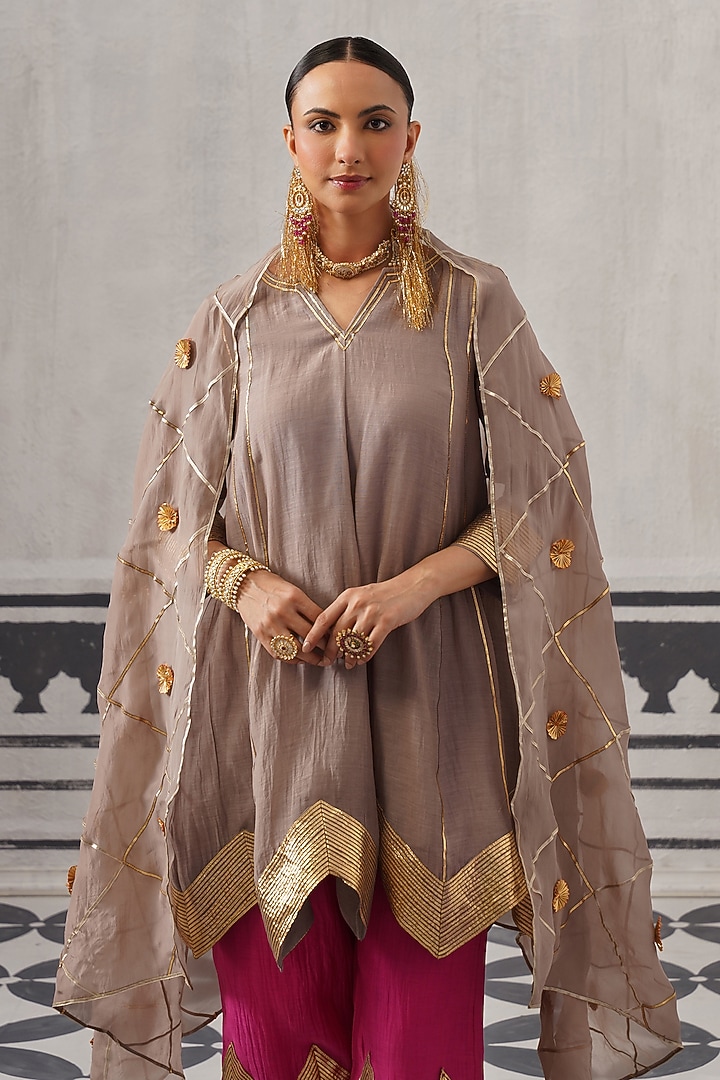 Grey & Rani Pink Mulmul Chanderi Gota Embellished Kurta Set by Palak & Mehak at Pernia's Pop Up Shop