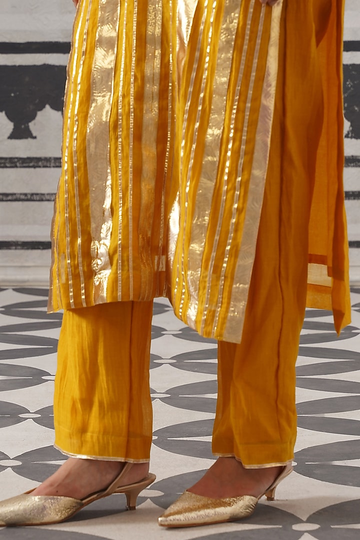 Yellow & Pink Mulmul Chanderi Gota Embellished Kurta Set by Palak & Mehak at Pernia's Pop Up Shop