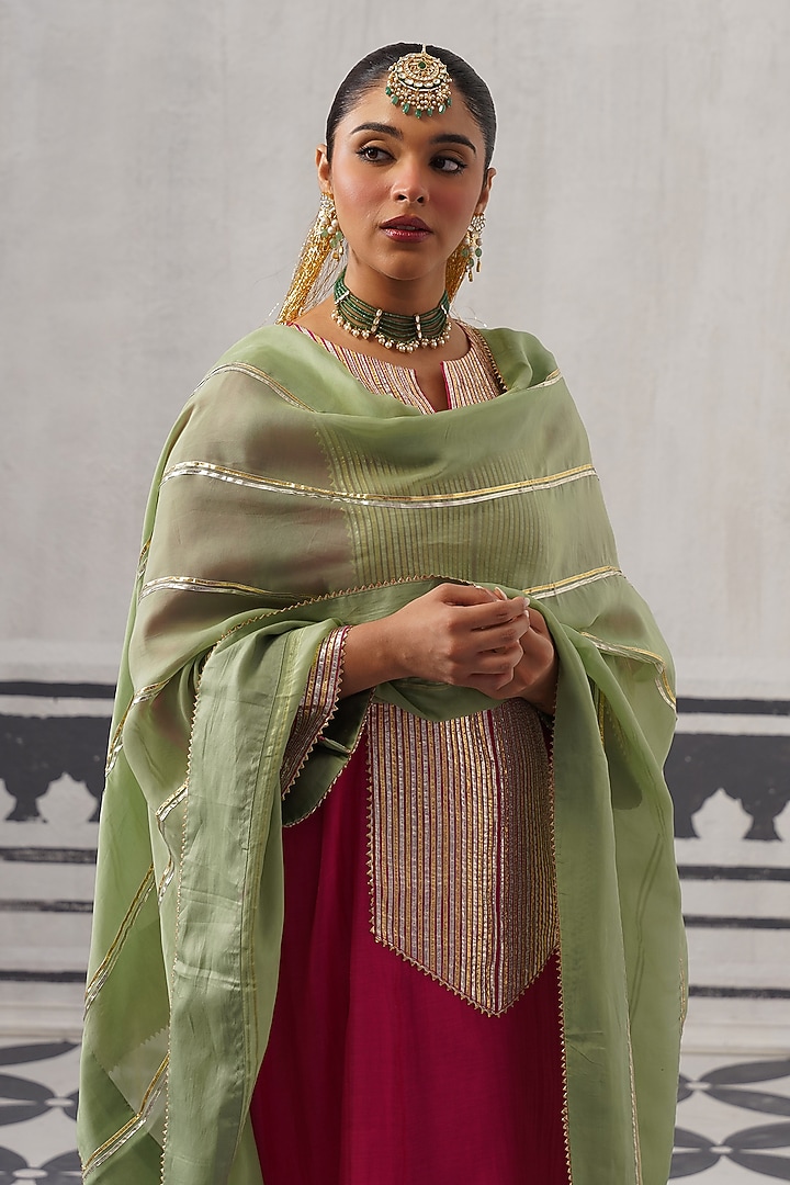 Pink Mulmul Chanderi Gota Embellished Kurta Set by Palak & Mehak at Pernia's Pop Up Shop