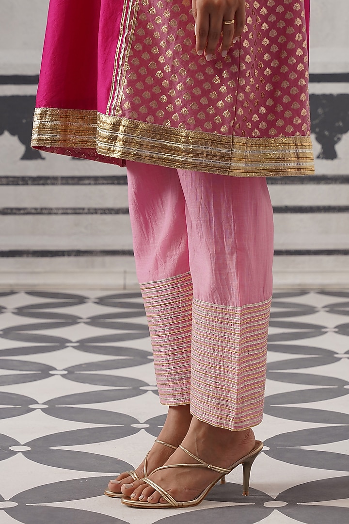 Pink Mulmul Chanderi Banarasi Gota Embellished Kurta Set by Palak & Mehak at Pernia's Pop Up Shop