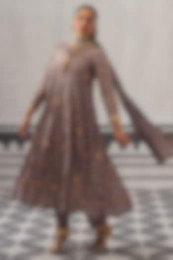 Grey Cotton Mulmul Gota Embellished Kurta Set by Palak & Mehak at Pernia's Pop Up Shop