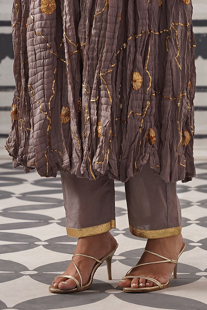 Grey Cotton Mulmul Gota Embellished Kurta Set by Palak & Mehak at Pernia's Pop Up Shop