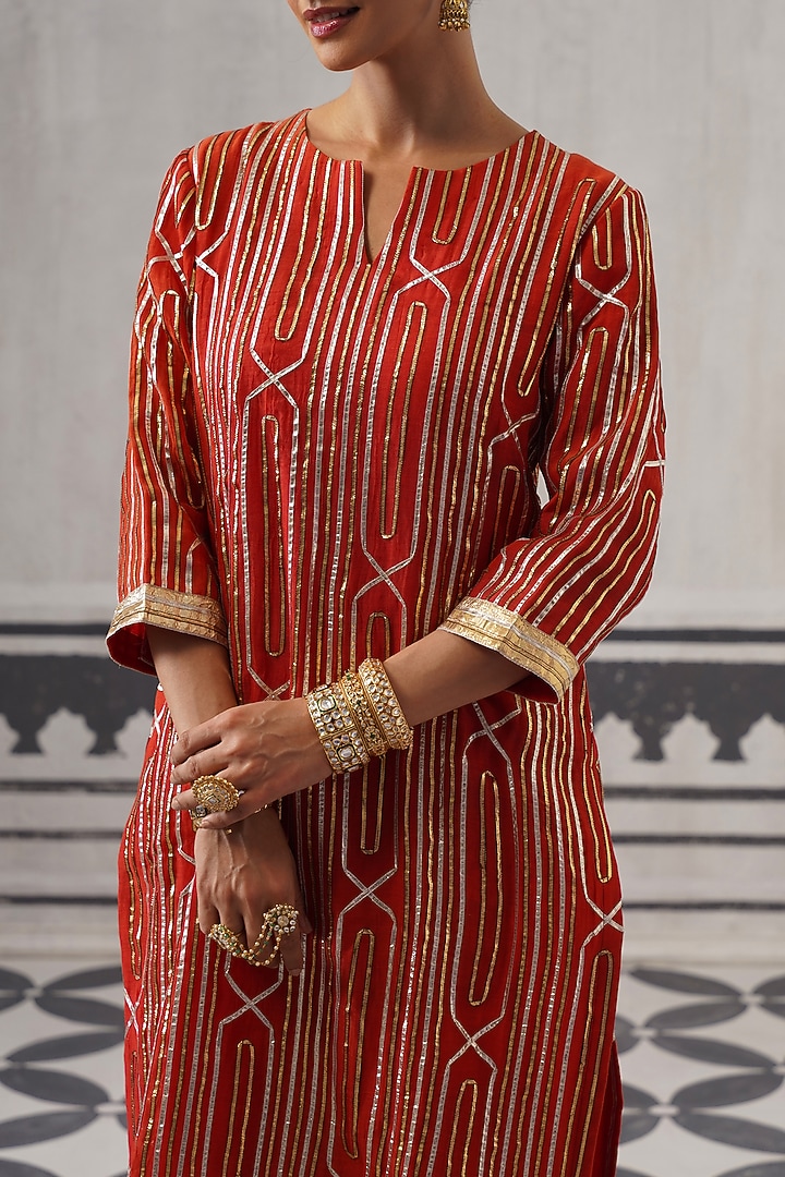 Red Mulmul Chanderi Gota Embellished Kurta Set by Palak & Mehak at Pernia's Pop Up Shop