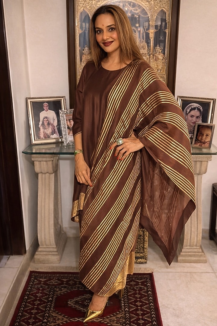 Brown Mul Chanderi Gota Embellished Kurta Set by Palak & Mehak at Pernia's Pop Up Shop