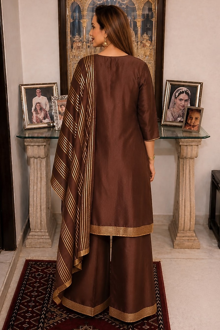 Brown Mul Chanderi Gota Embellished Kurta Set by Palak & Mehak at Pernia's Pop Up Shop