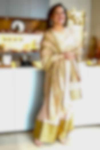 Beige & Gold Mul Chanderi & Banarasi Embellished Kurta Set by Palak & Mehak at Pernia's Pop Up Shop