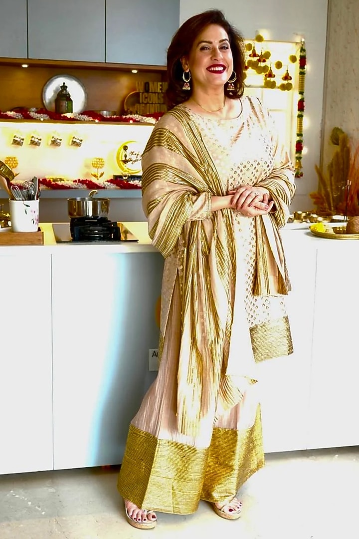 Beige & Gold Mul Chanderi & Banarasi Embellished Kurta Set by Palak & Mehak at Pernia's Pop Up Shop