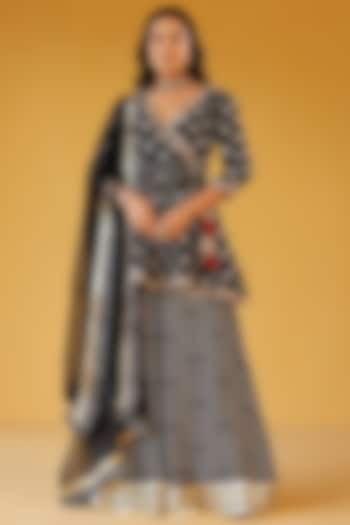 Multi-Colored Pure Crepe Embellished Peplum Kurta Set by Palak & Mehak at Pernia's Pop Up Shop