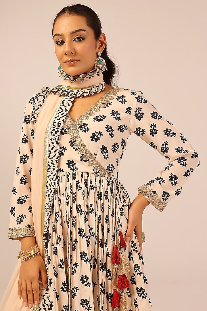 Cream Pure Crepe Party Wear Anarkali Set by Palak & Mehak at Pernia's Pop Up Shop