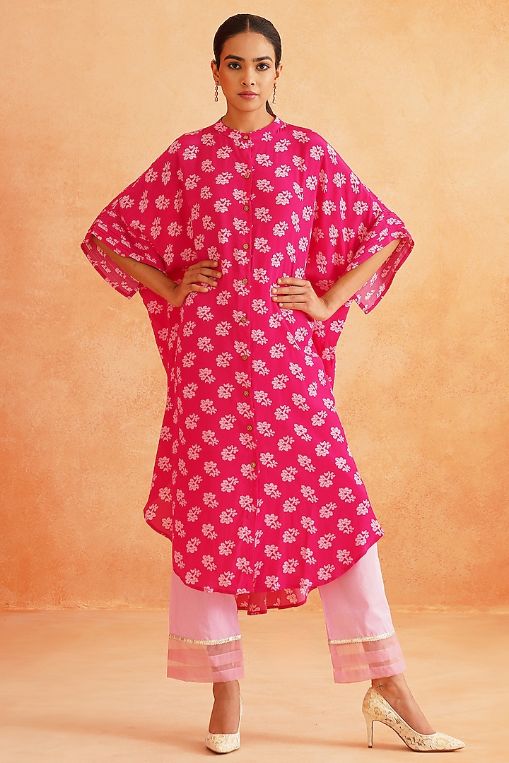 Hot Pink Crepe & Cotton Silk Kurta Set by Palak & Mehak at Pernia's Pop Up Shop