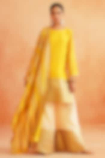 Warm Mustard Yellow Pure Soft Chanderi Gota Embroidered Kurta Set by Palak & Mehak at Pernia's Pop Up Shop