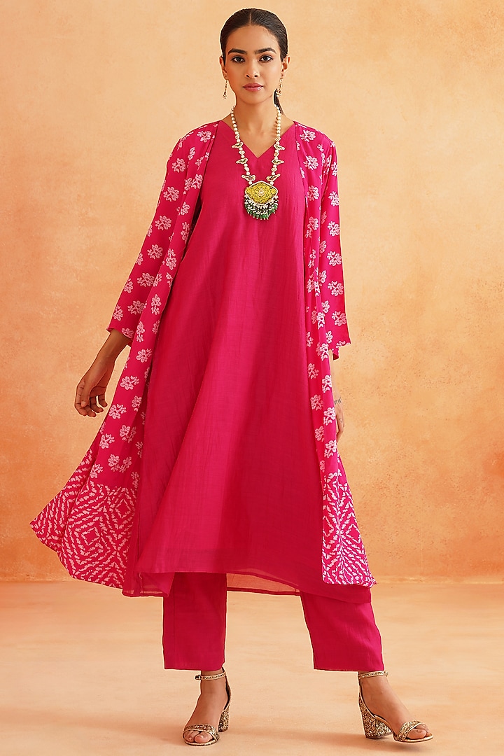 Hot Pink Pure Crepe Printed Cape Set by Palak & Mehak at Pernia's Pop Up Shop