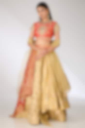 Gold Banarasi Silk Wedding Lehenga Set by Pankaj S Heritage at Pernia's Pop Up Shop