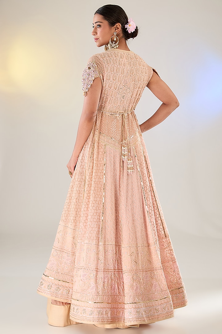 Calamine Pink Crushed Tissue Banarasi Bridal Lehenga Set by Pankaj S Heritage at Pernia's Pop Up Shop