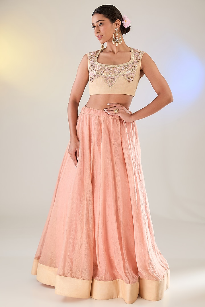 Calamine Pink Crushed Tissue Banarasi Bridal Lehenga Set by Pankaj S Heritage at Pernia's Pop Up Shop
