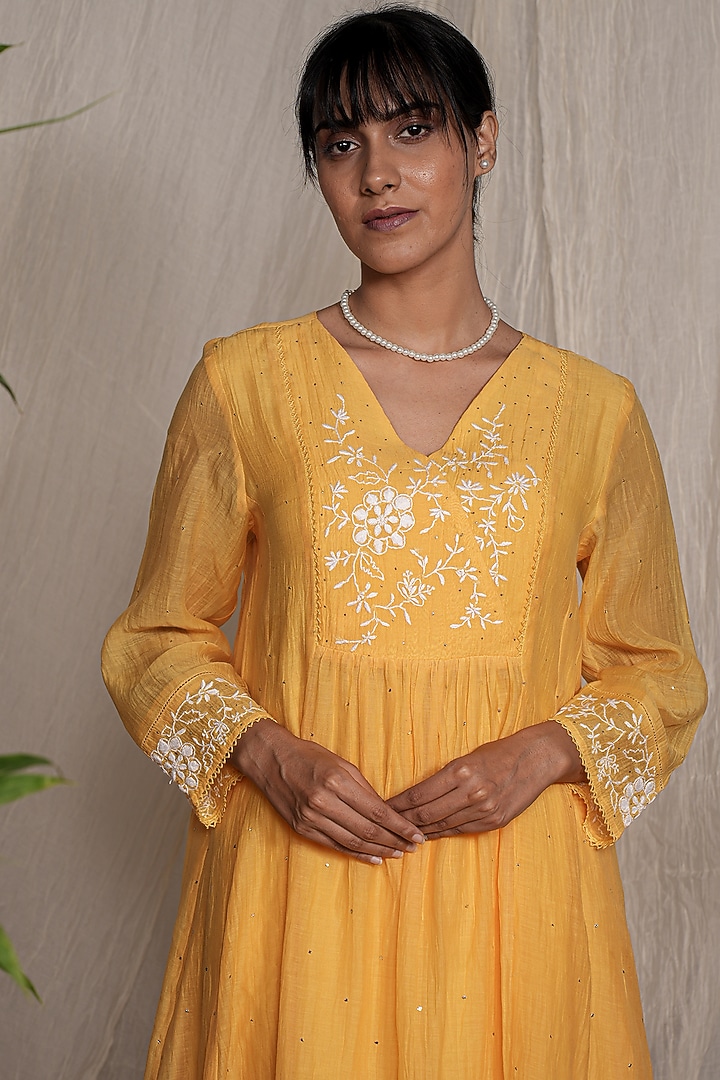 Yellow Chanderi Mul Embroidered Kurta Set by Pants and Pajamas at Pernia's Pop Up Shop