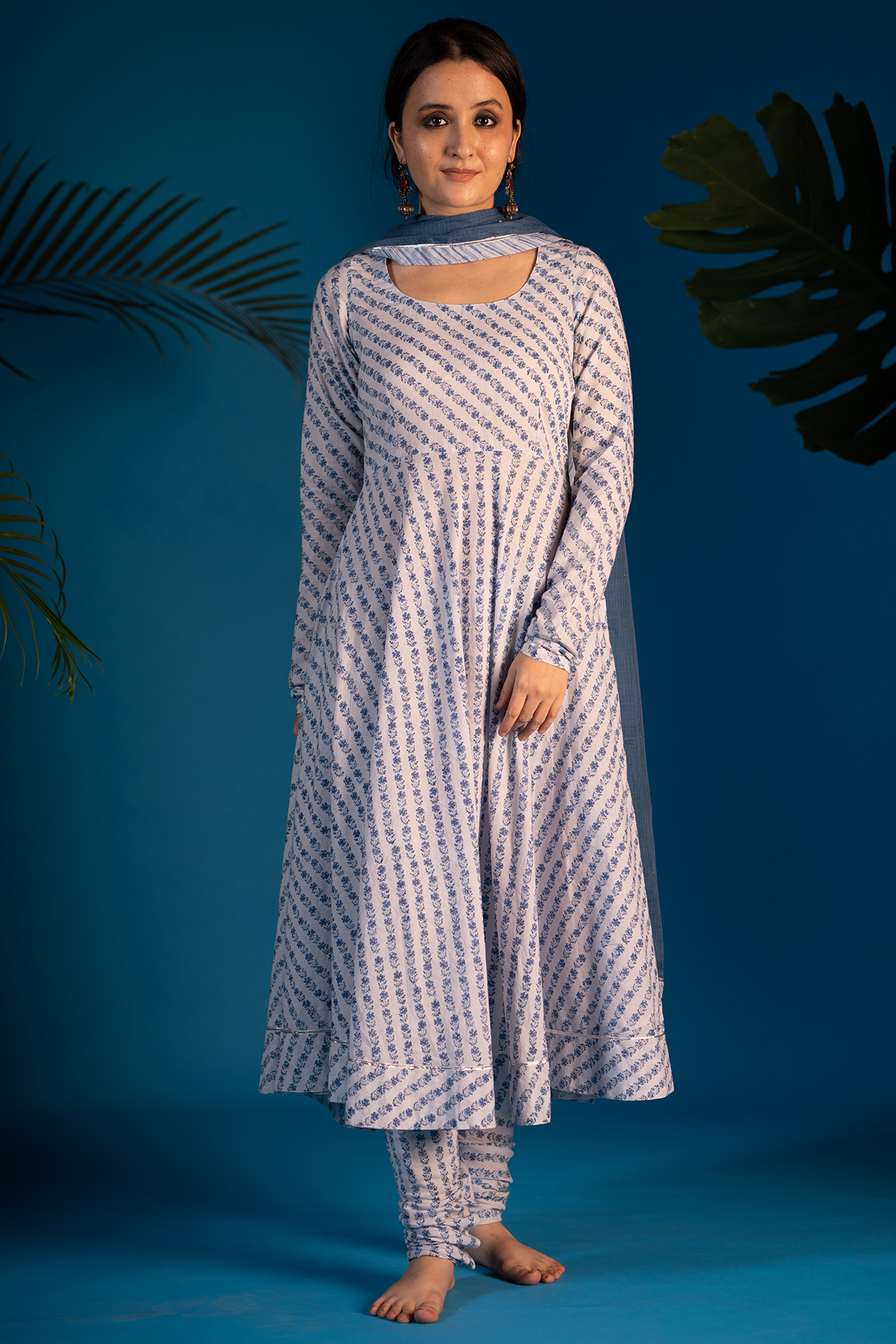 Light Blue Block Printed Kurta Set by Pants and Pajamas at Pernia's Pop Up Shop
