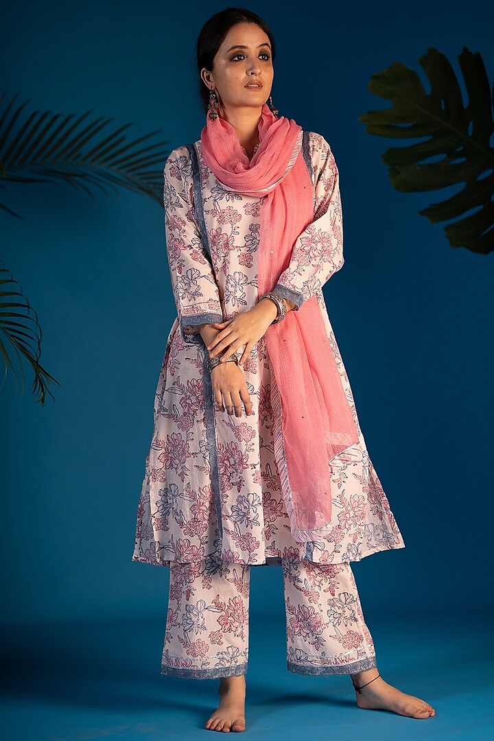 Blush Pink Block Printed Kurta Set by Pants and Pajamas
