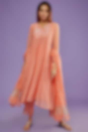 Peach Chanderi Mul Chikankari Embroidered Kurta Set by Pants and Pajamas at Pernia's Pop Up Shop