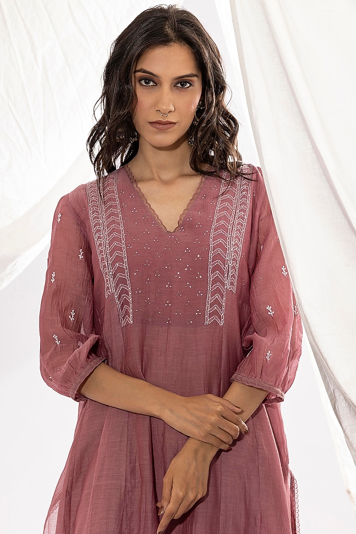 Lilac Chanderi Mul Chikankari Embroidered Kalidar Kurta Set by Pants and Pajamas at Pernia's Pop Up Shop
