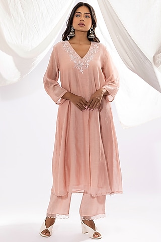 Blush Pink Chanderi Mul Chikankari Embroidered Kurta Set by Pants and Pajamas