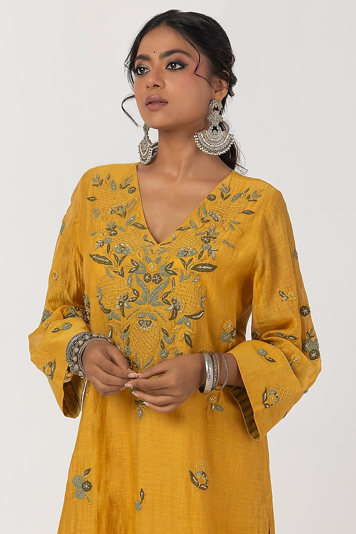 Mustard Chanderi Mul Hand & Machine Embroidered Kurta Set by Pants and Pajamas at Pernia's Pop Up Shop