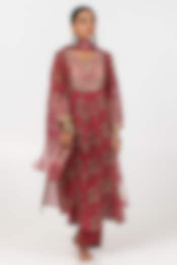 Maroon Chanderi Mul Block Printed Kurta Set by Pants and Pajamas at Pernia's Pop Up Shop