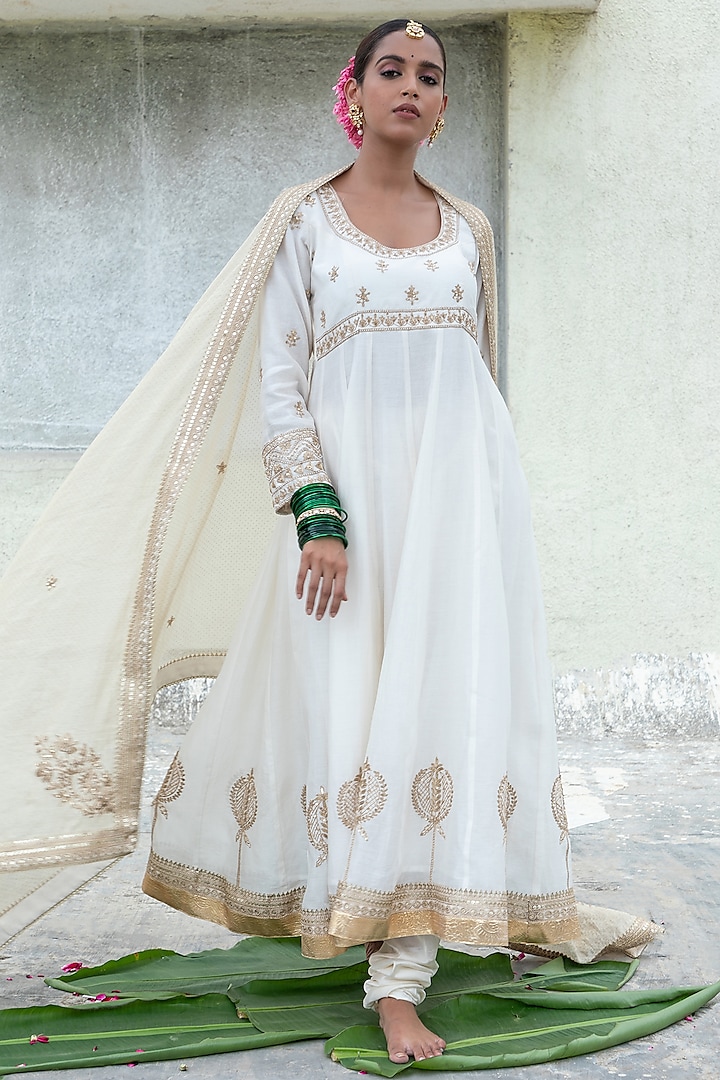 White Silk Chanderi Hand & Machine Embroidered Anarkali Set by Pants and Pajamas at Pernia's Pop Up Shop