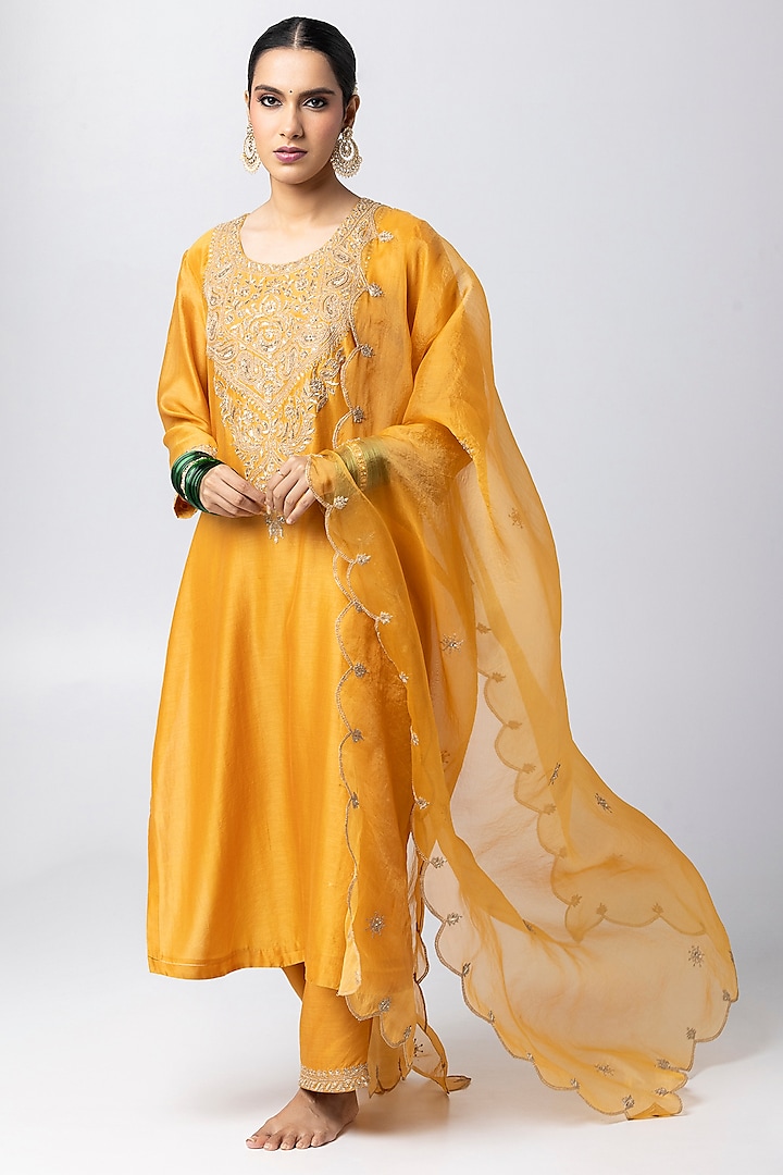 Mustard Silk Chanderi Hand & Machine Embroidered Kurta Set by Pants and Pajamas at Pernia's Pop Up Shop