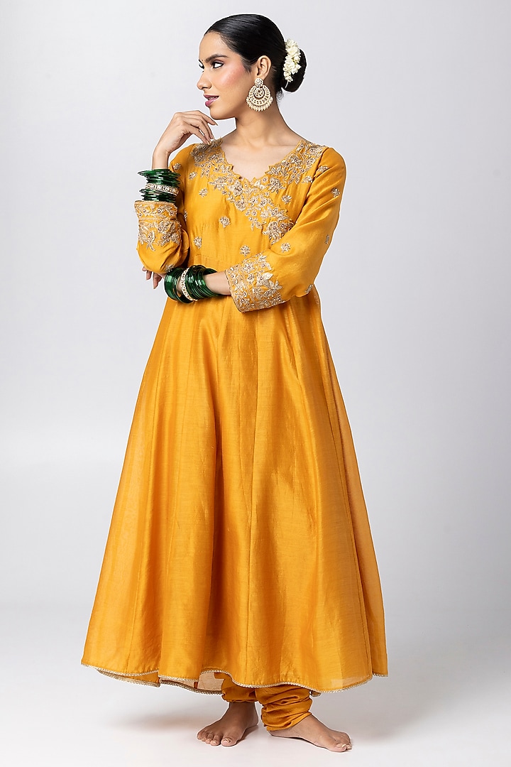 Mustard Silk Chanderi Hand & Machine Embroidered Kurta Set by Pants and Pajamas at Pernia's Pop Up Shop