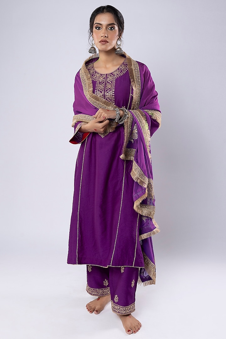 Purple Chanderi Hand & Machine Embroidered Kurta Set by Pants and Pajamas at Pernia's Pop Up Shop