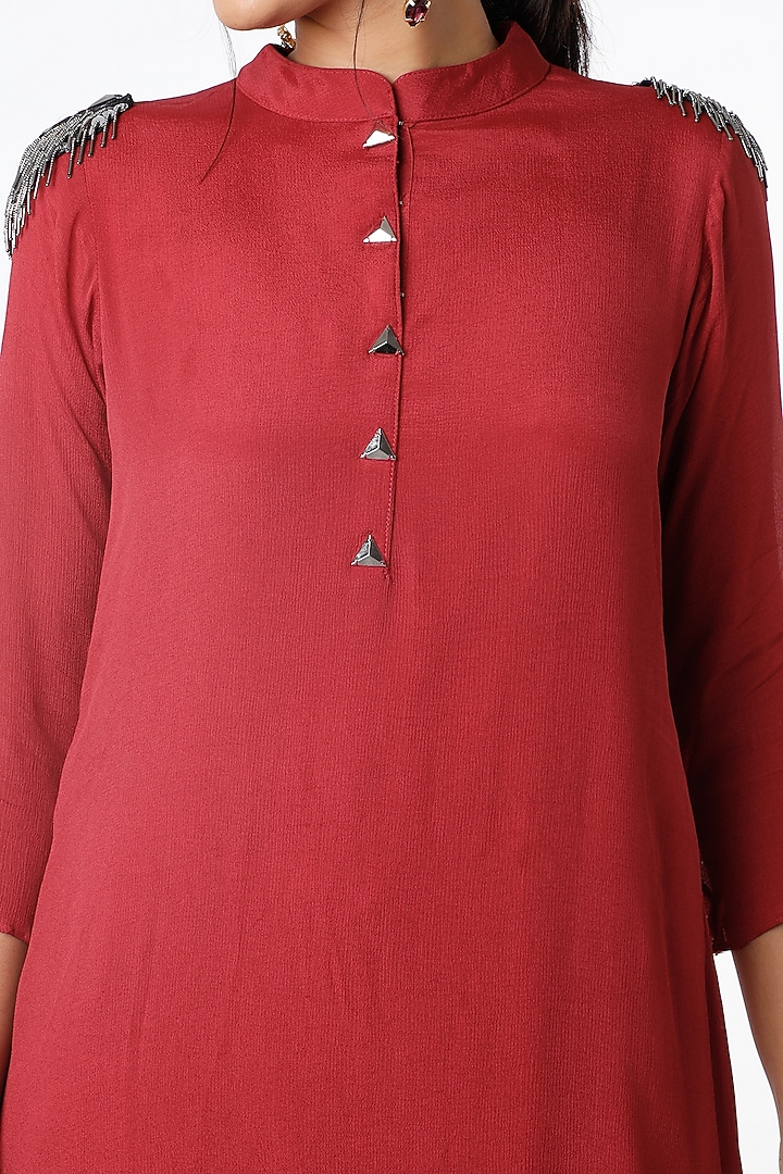 Red Embroidered Asymmetrical Kurta Set  by Poshak apparels at Pernia's Pop Up Shop