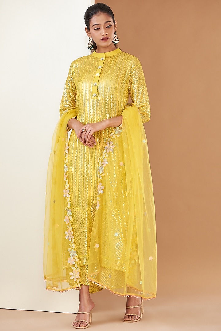 Yellow Pure Georgette Embroidered Kurta Set by Poshak apparels at Pernia's Pop Up Shop