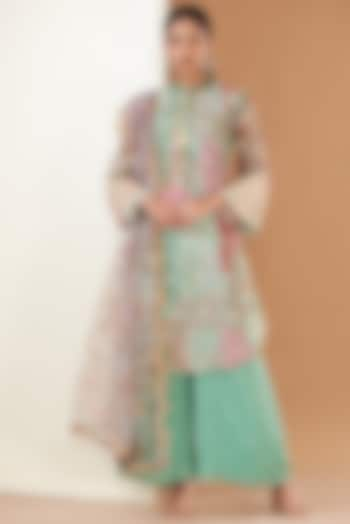 Green Silk Organza Digital Printed Kurta Set by Poshak apparels at Pernia's Pop Up Shop