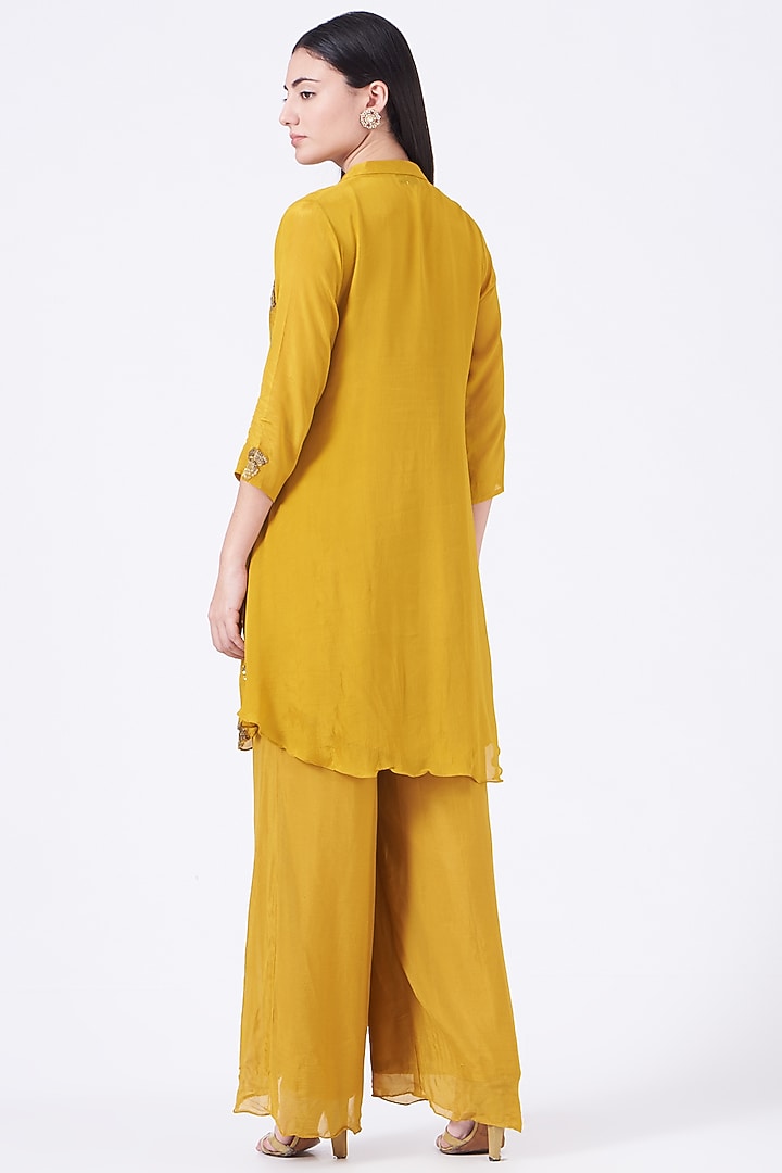 Mustard Embroidered Kurta Set by Poshak apparels at Pernia's Pop Up Shop