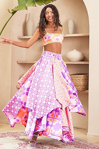 Buy Gujarati Skirts for Women Online from India's Luxury Designers 2024