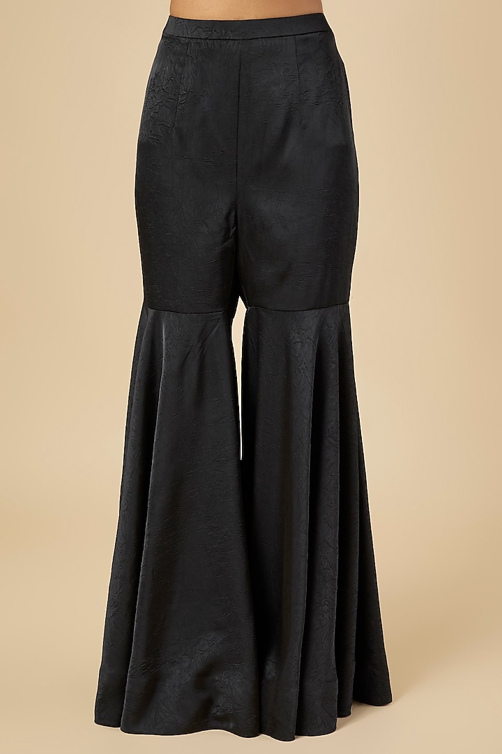 Black Jacquard & Satin Embellished One-Shoulder Kurta Set by PAPA DONT PREACH PRET at Pernia's Pop Up Shop