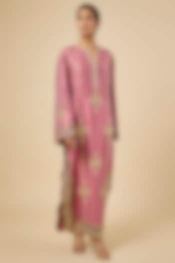 Rose Pink Silk Pearl Embroidered Kaftan by PAPA DONT PREACH PRET at Pernia's Pop Up Shop