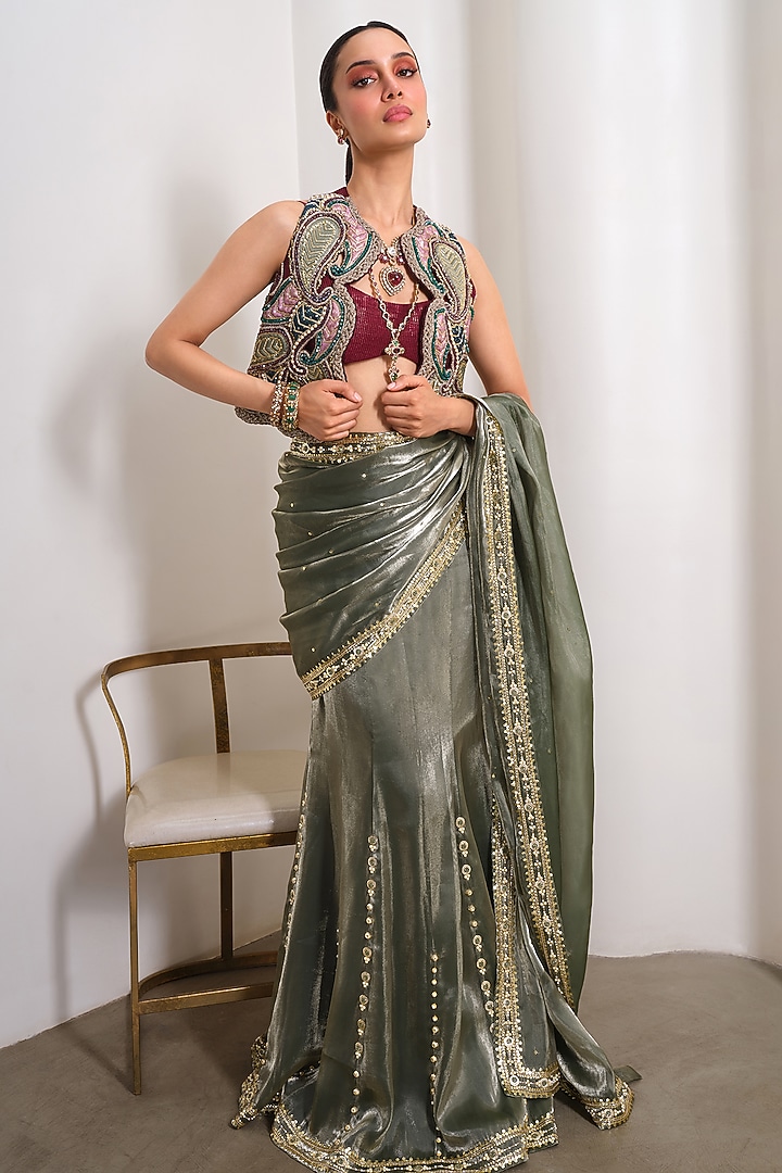 Green Jacquard Hand Embellished Pre-Stitched Bridal Saree Set by PAPA DONT PREACH PRET at Pernia's Pop Up Shop