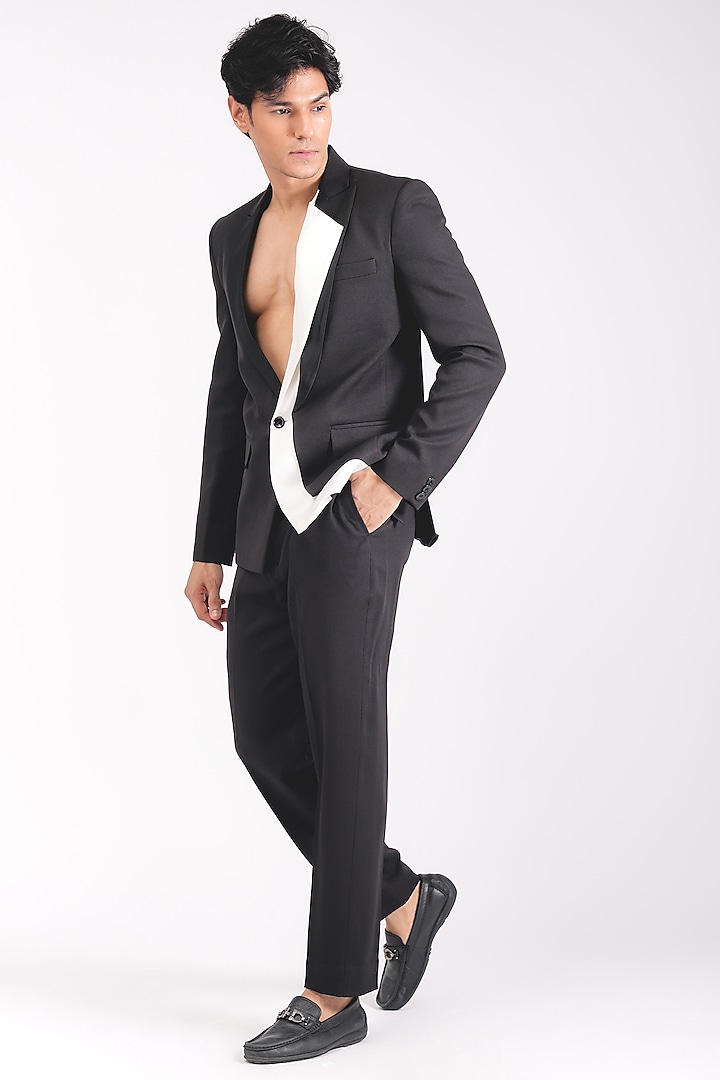 Black & White Crepe Blazer Set by Pasqo Label at Pernia's Pop Up Shop