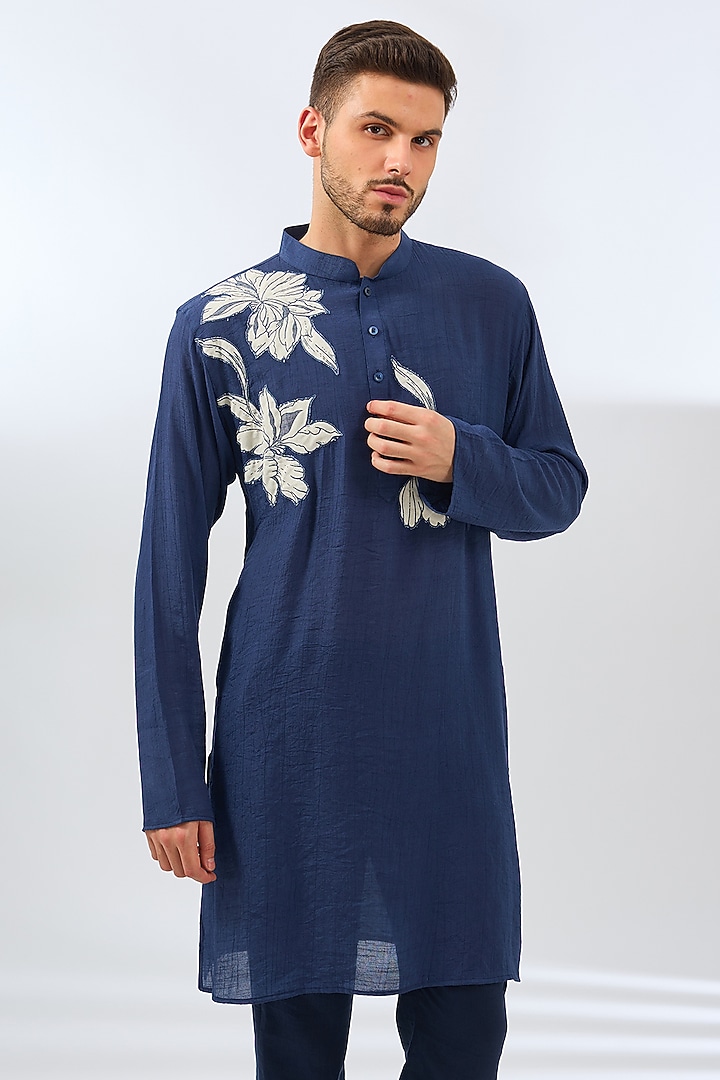 Blue Crepe Machine Embroidered Kurta Set by Pasqo Label at Pernia's Pop Up Shop