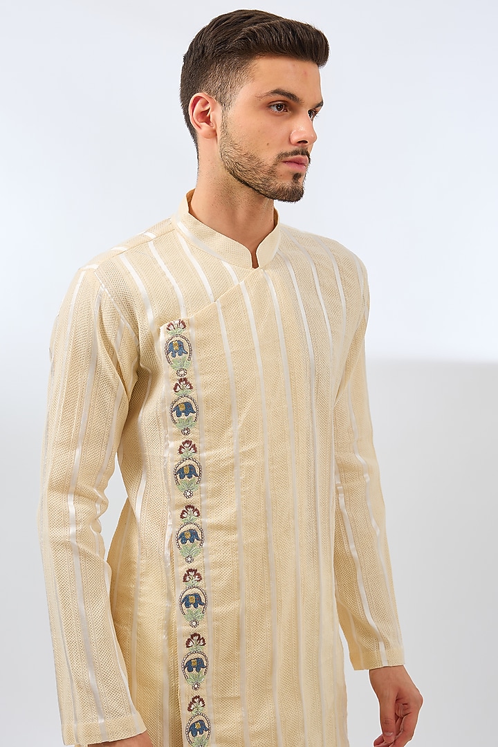 Beige Cotton Thread Machine Embroidered Kurta Set by Pasqo Label at Pernia's Pop Up Shop