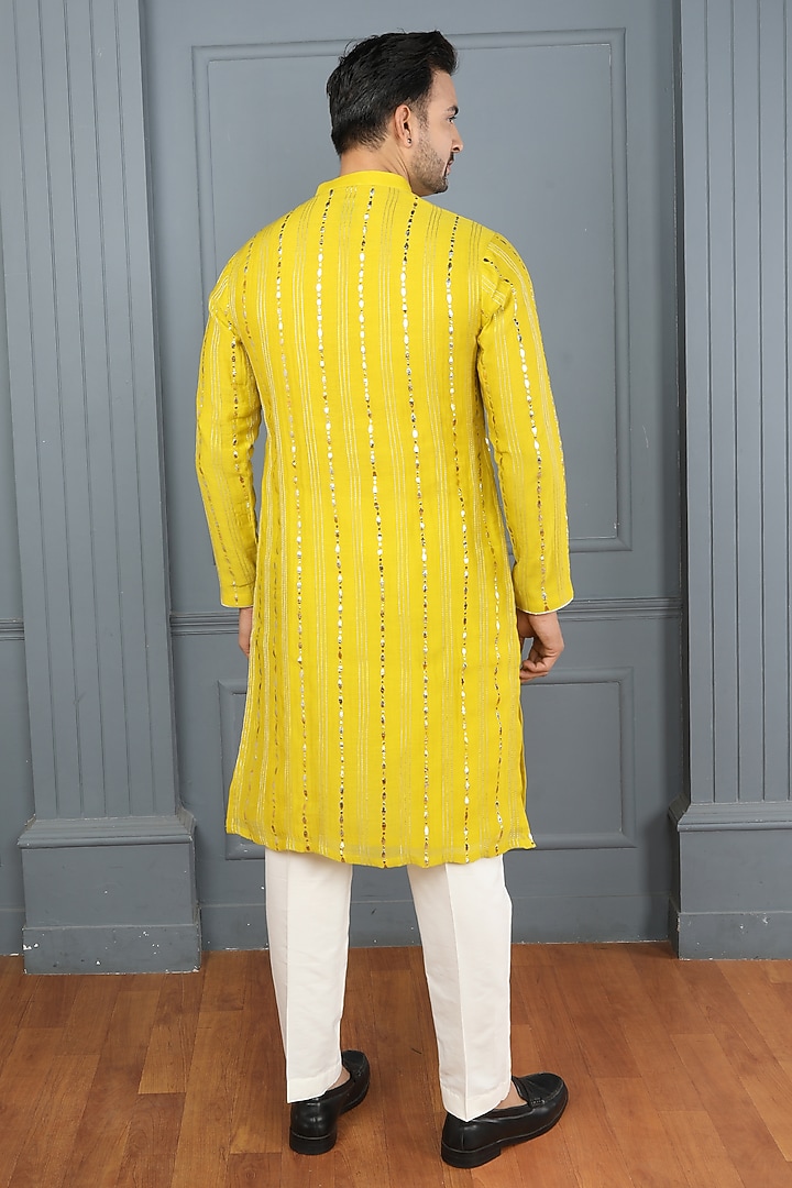 Yellow Chanderi & Cotton Silk Kurta Set by PARA at Pernia's Pop Up Shop