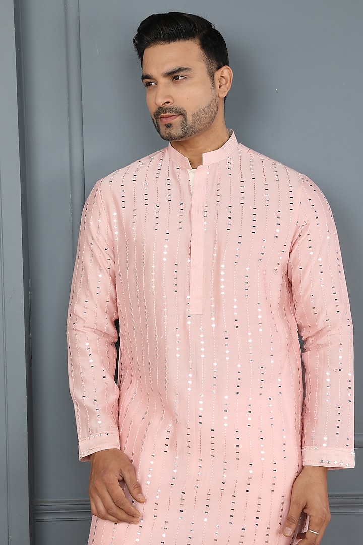 Light Pink Chanderi Resham Work Kurta Set by PARA at Pernia's Pop Up Shop